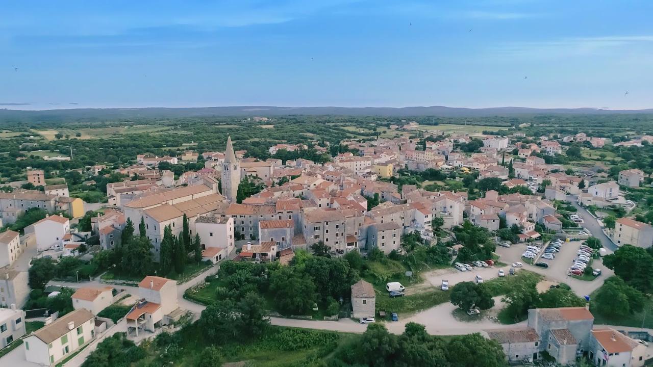 Apartments Sara Bale Εξωτερικό φωτογραφία