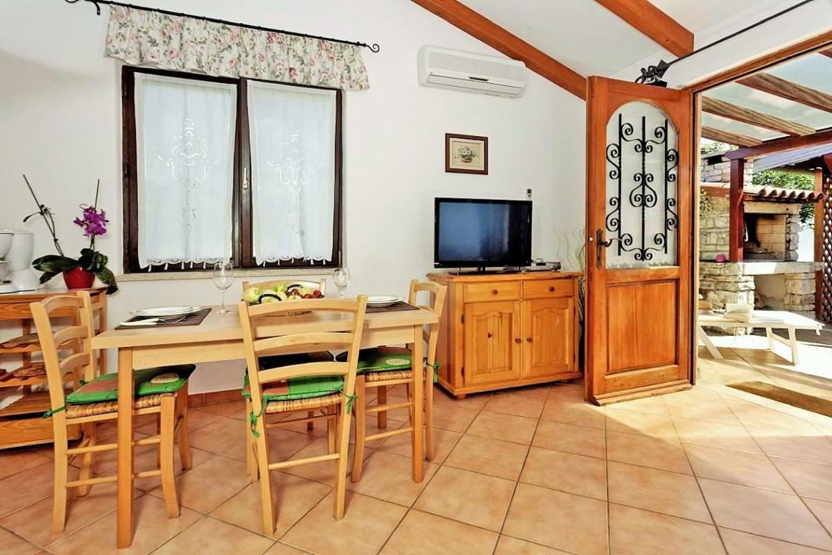 Apartments Sara Bale Εξωτερικό φωτογραφία